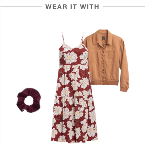 GAP V-Neck Cami Maxi Dress - Picture 13 of 16